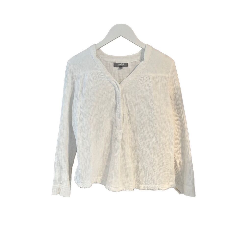 Marled white long sleeve cotton blouse with pleated back - M
